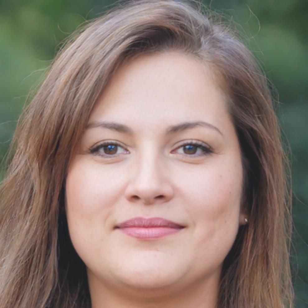 Leitende Analystin bei der Arbeit